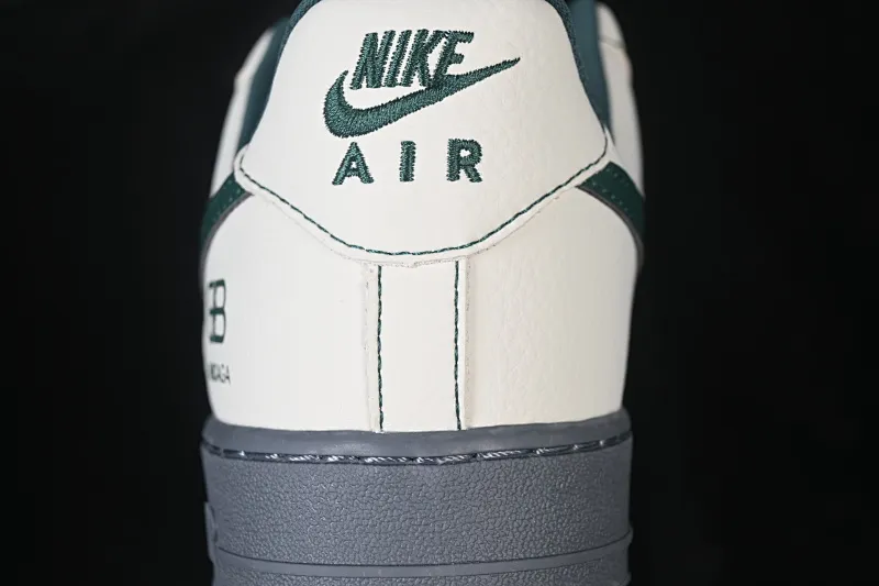 All Categories Nk Air Force 1 Air Force Series Nk Air Force 1 Low Air Force Low Nike Air Force 1'07 Low Beige Air Force One Low Casual Shoes KD1688-009